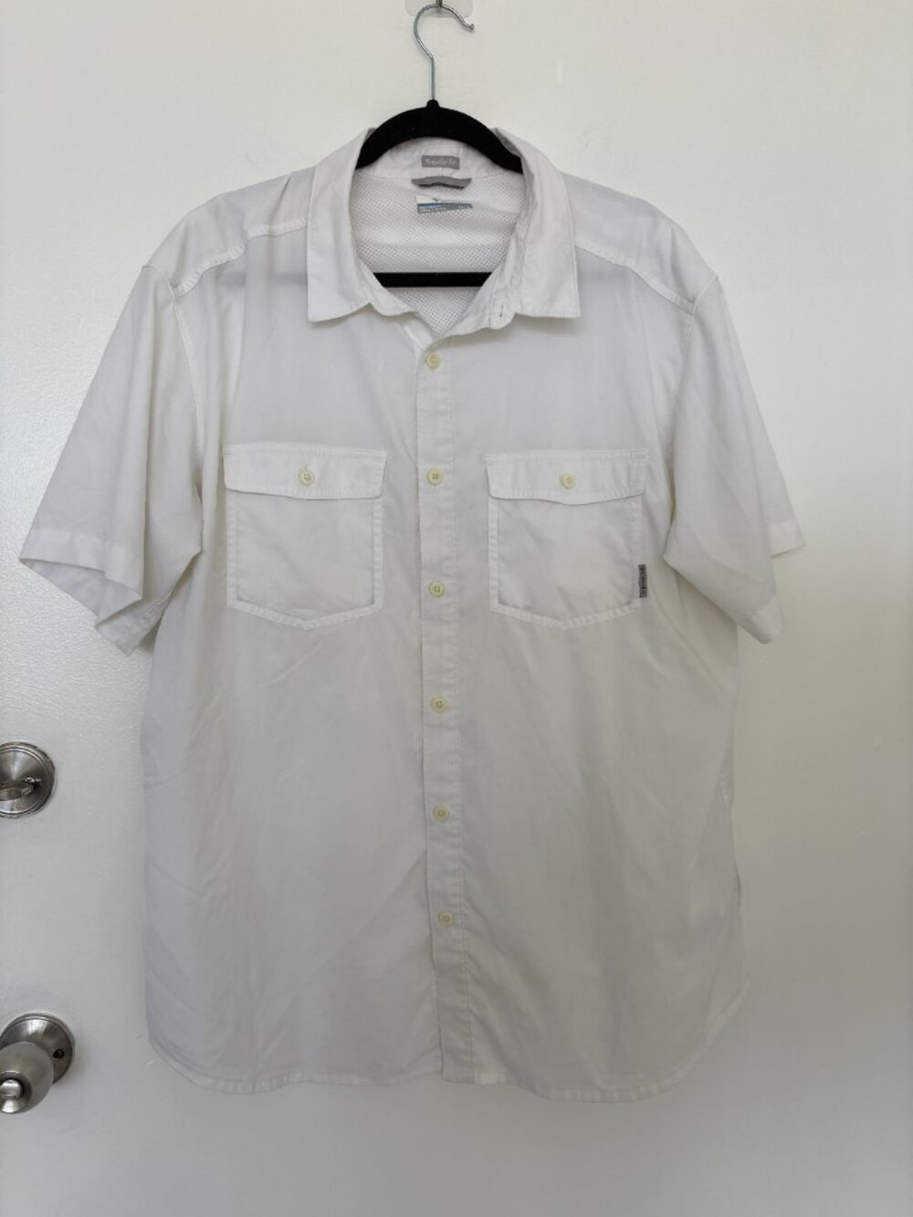 Columbia White Short Sleeve Button Down Utility Shirt Regular Fit Size XL